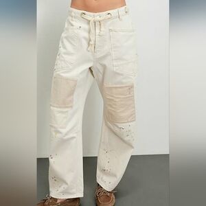 We The Free Moxi White Pull-on Barrel Jeans Distressed NWOT